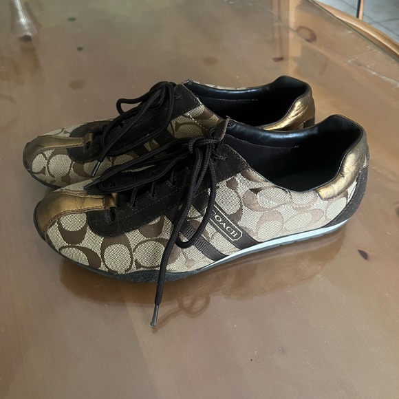 Brown and Gold Coach sneaker, size 10. In good condition - Picture 3 of 7